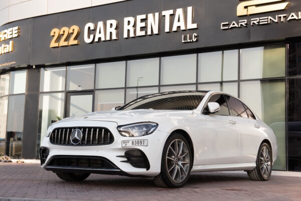 Mercedes-Benz E-Class - Image 4