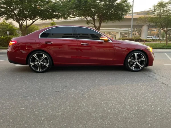 Mercedes C300 - Image 4